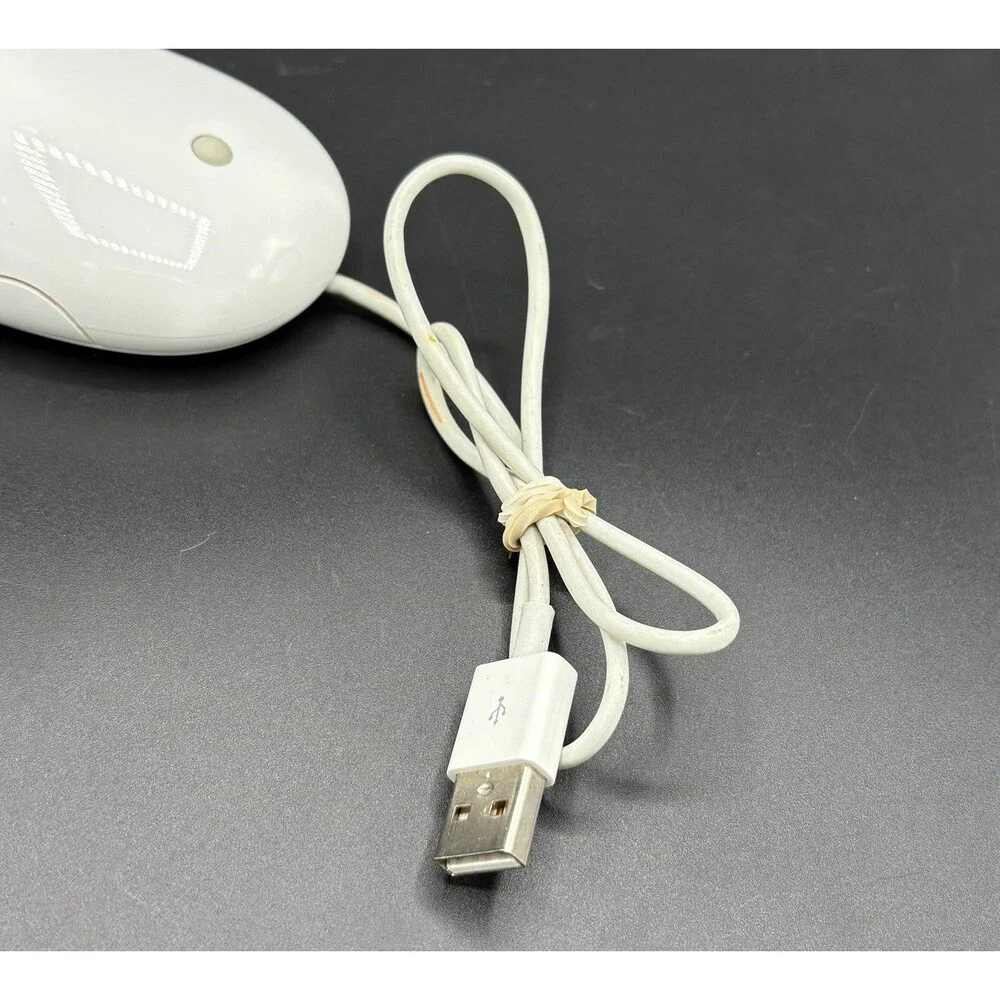 Genuine Apple A1152 USB Wired Optical Mouse White Tested
